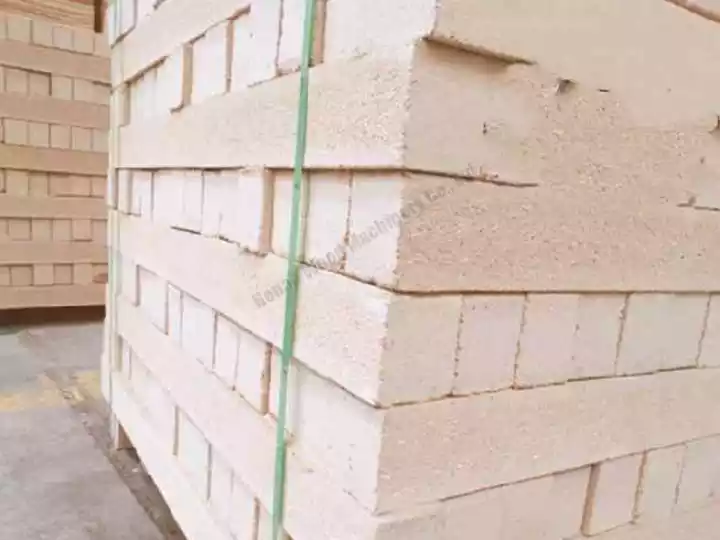 bloco de paletes de madeira maciça