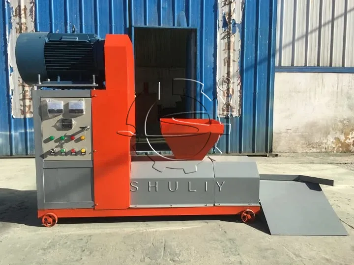 آلة ضغط نشارة الخشب