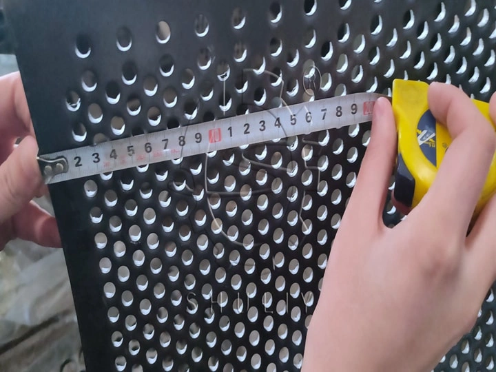 Sl-1000 Wood Pulverizer Machine Exported To Saudi Arabia For Log Processing 5 Screen of sawdust making machine