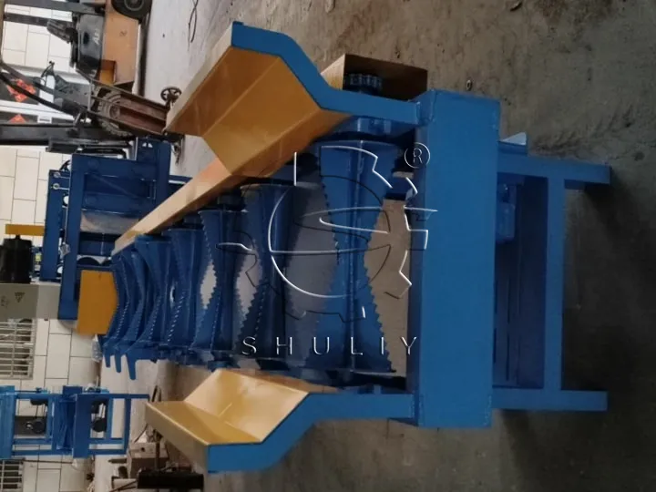 Wood conveyor
