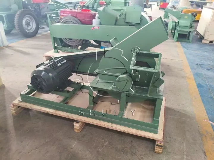 500Kg/H Wood Chips Making Machine Exported To Wood Products Factory In Poland 2 Máquina de astillado de madera