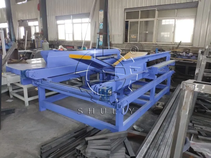 Pallet flipper machine