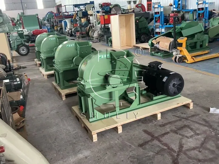log chipping machine